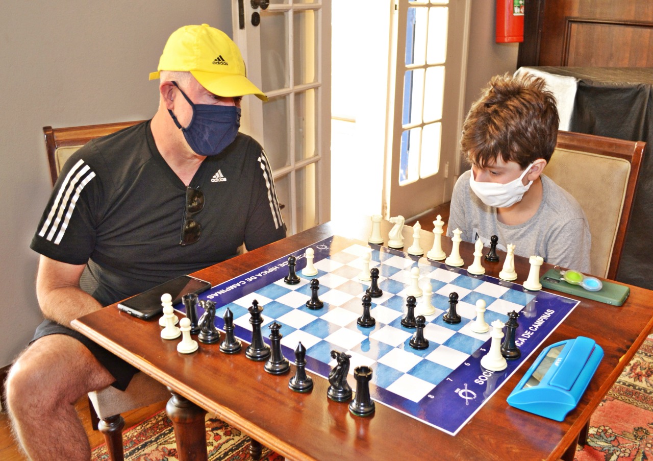 Aprenda a jogar Xadrez sem sair de casa! – SME – Nova Friburgo